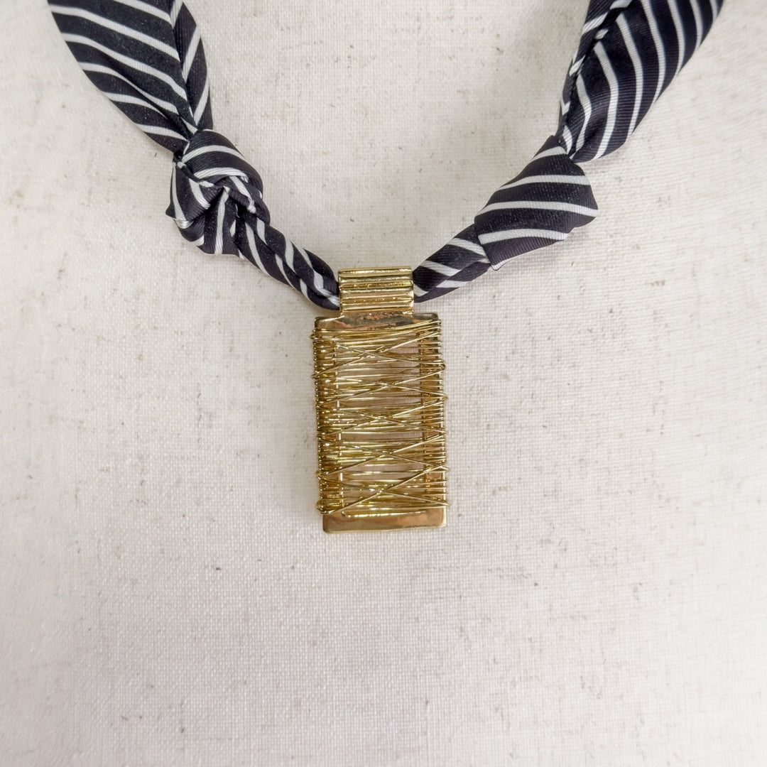 1970s Pendant Scarf Necklace-Black/Cream