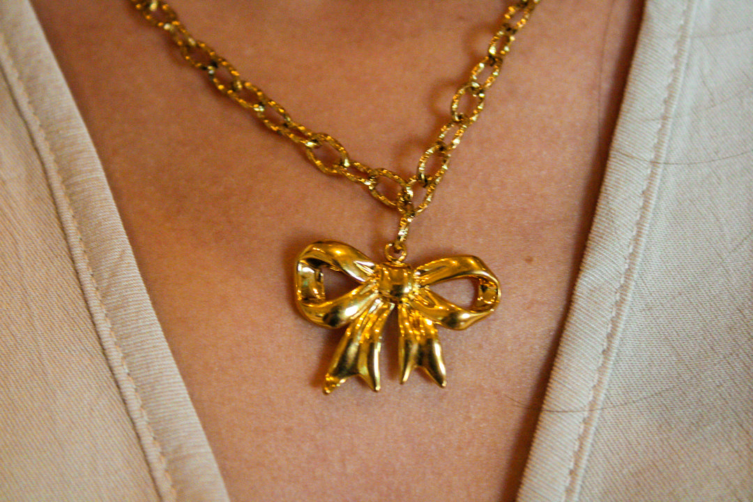 Annabeth Bow Necklace