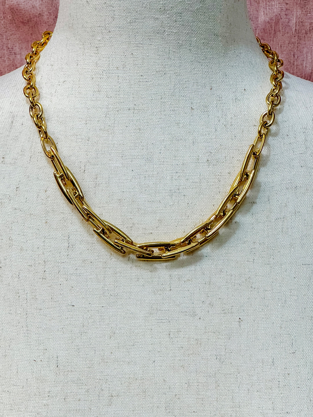 Alpha Chunky Chain Necklace in 18k Gold-Plated Steel