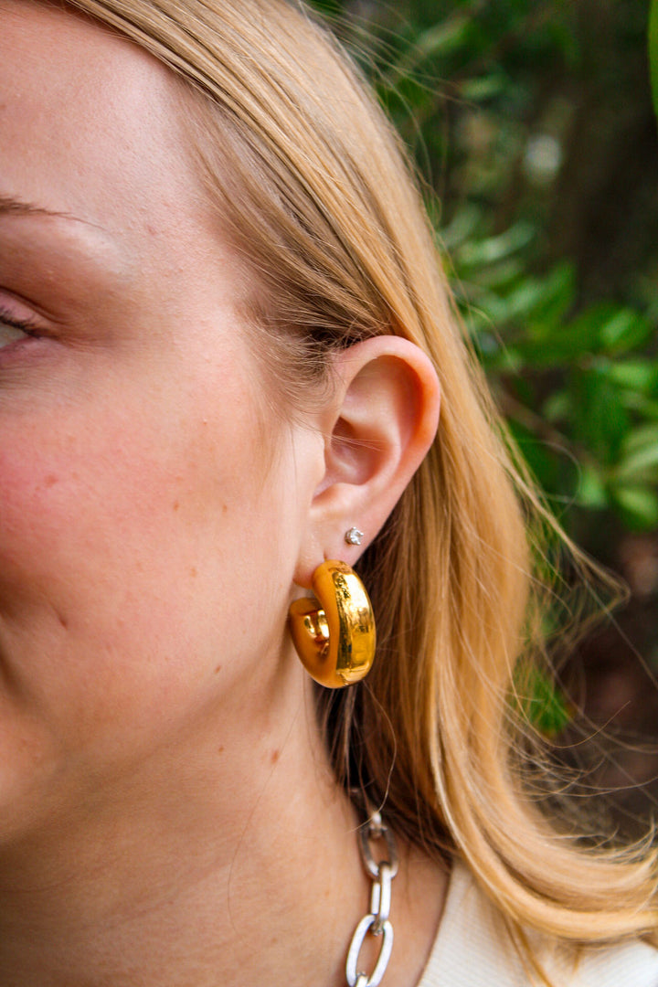 Blaire Thick Hoops in Gold-Plated Steel