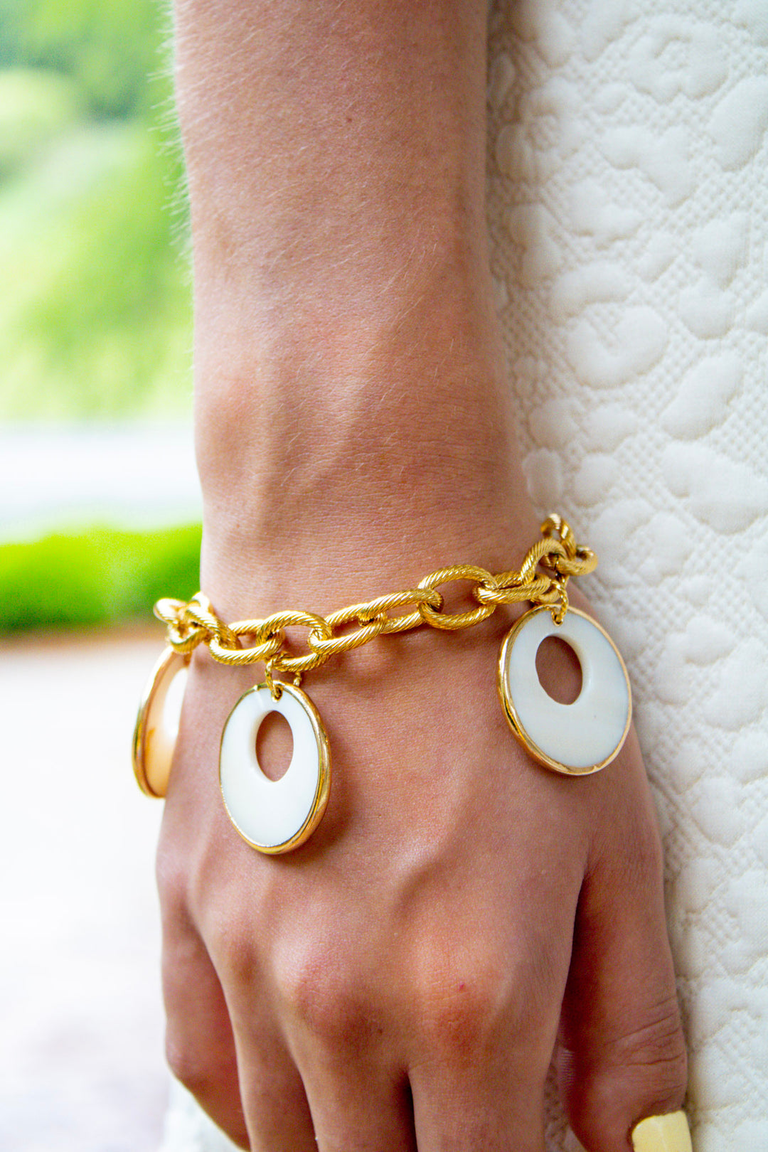 Naomi Shell Charm Bracelet