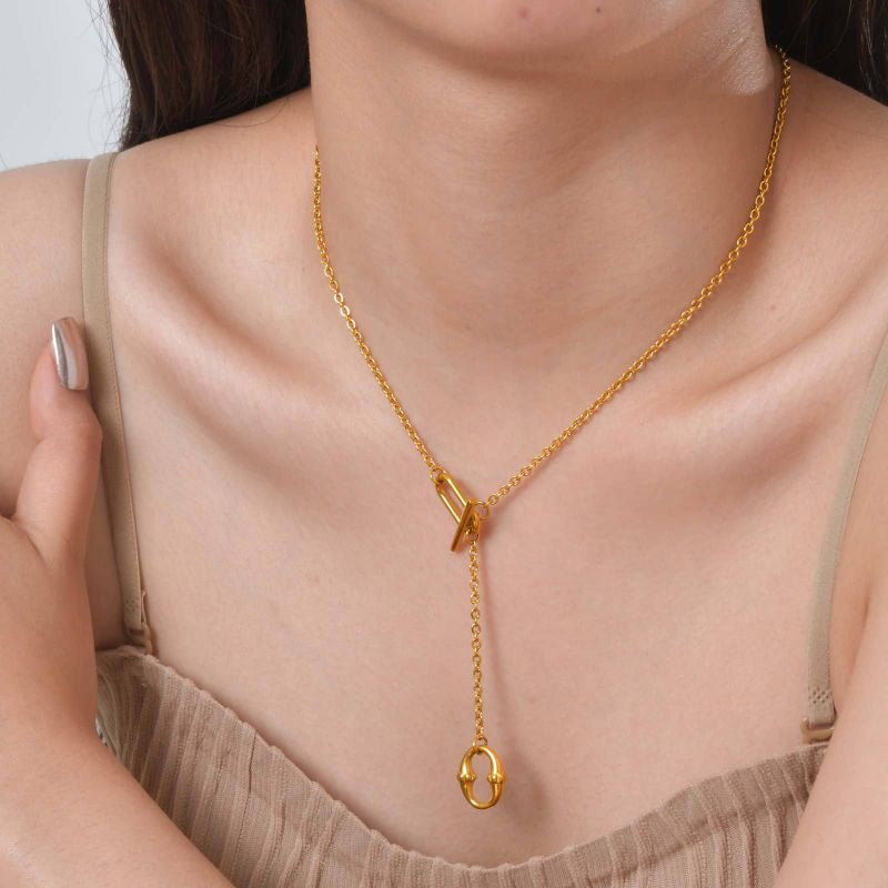 Briar Y Toggle Necklace