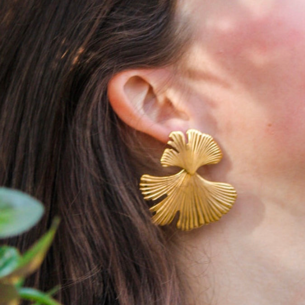 Gingko Post Earrings in 18k Gold-Plated Steel