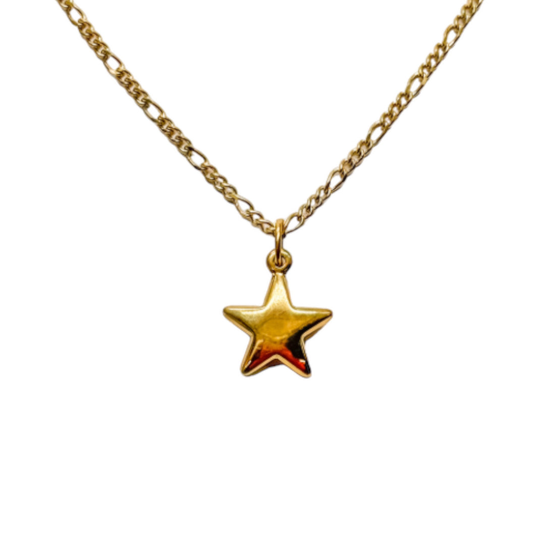 The Heroine Star Necklace