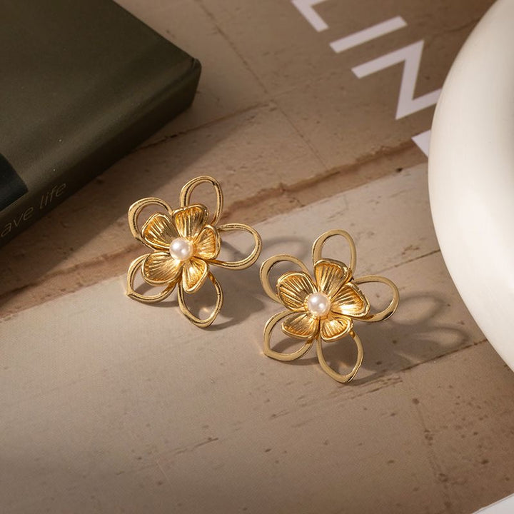 Blossom Pearl Studs