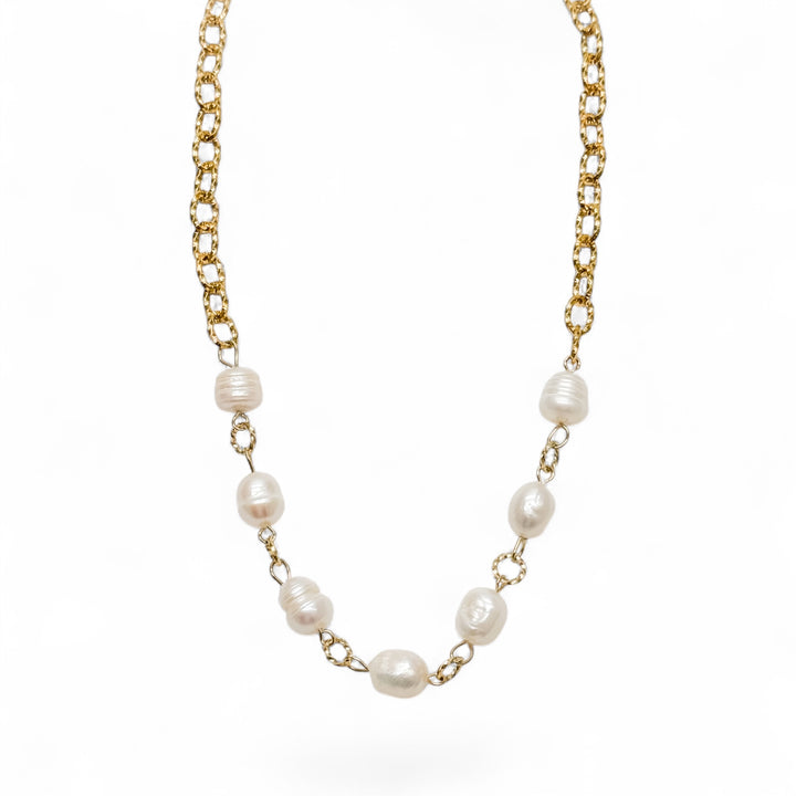 Avery Pearl Layering Necklace