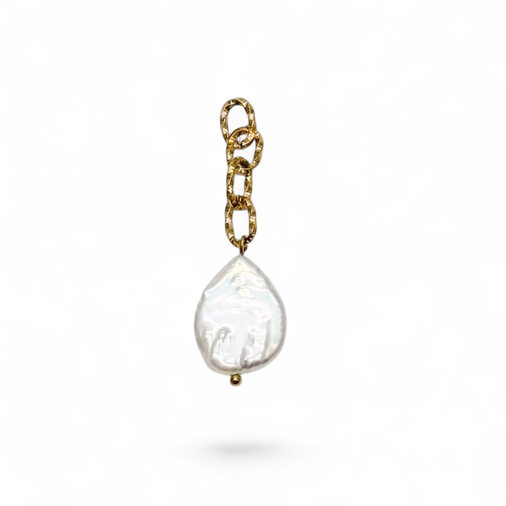 Luna Pearl Drop