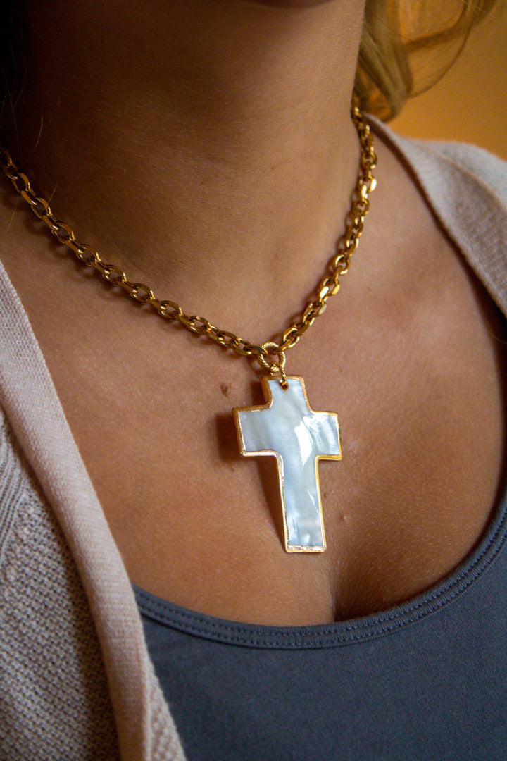 Esther Mother-of-Pearl Necklace